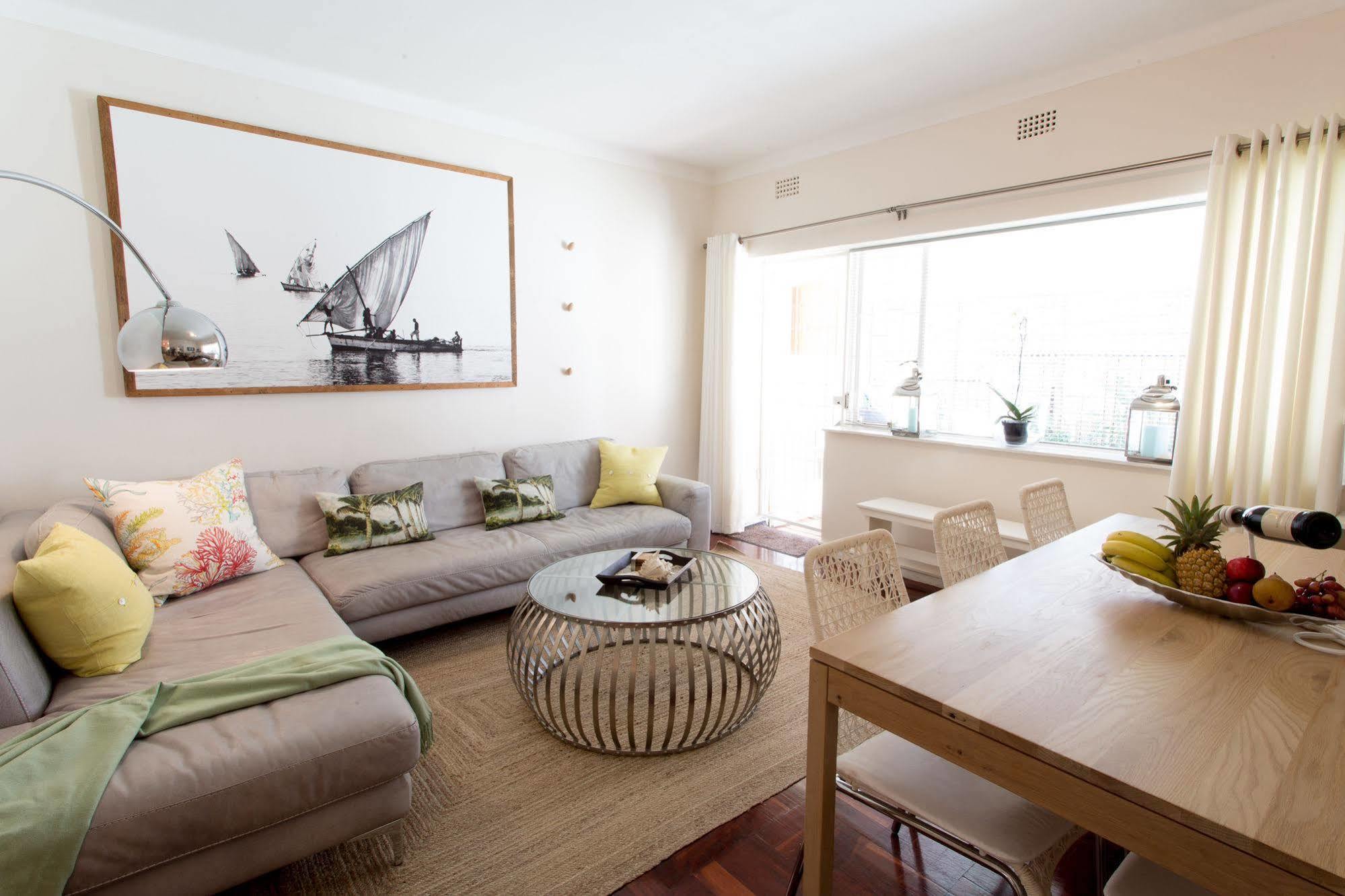 Caprice Camps Bay Apartment Exterior photo